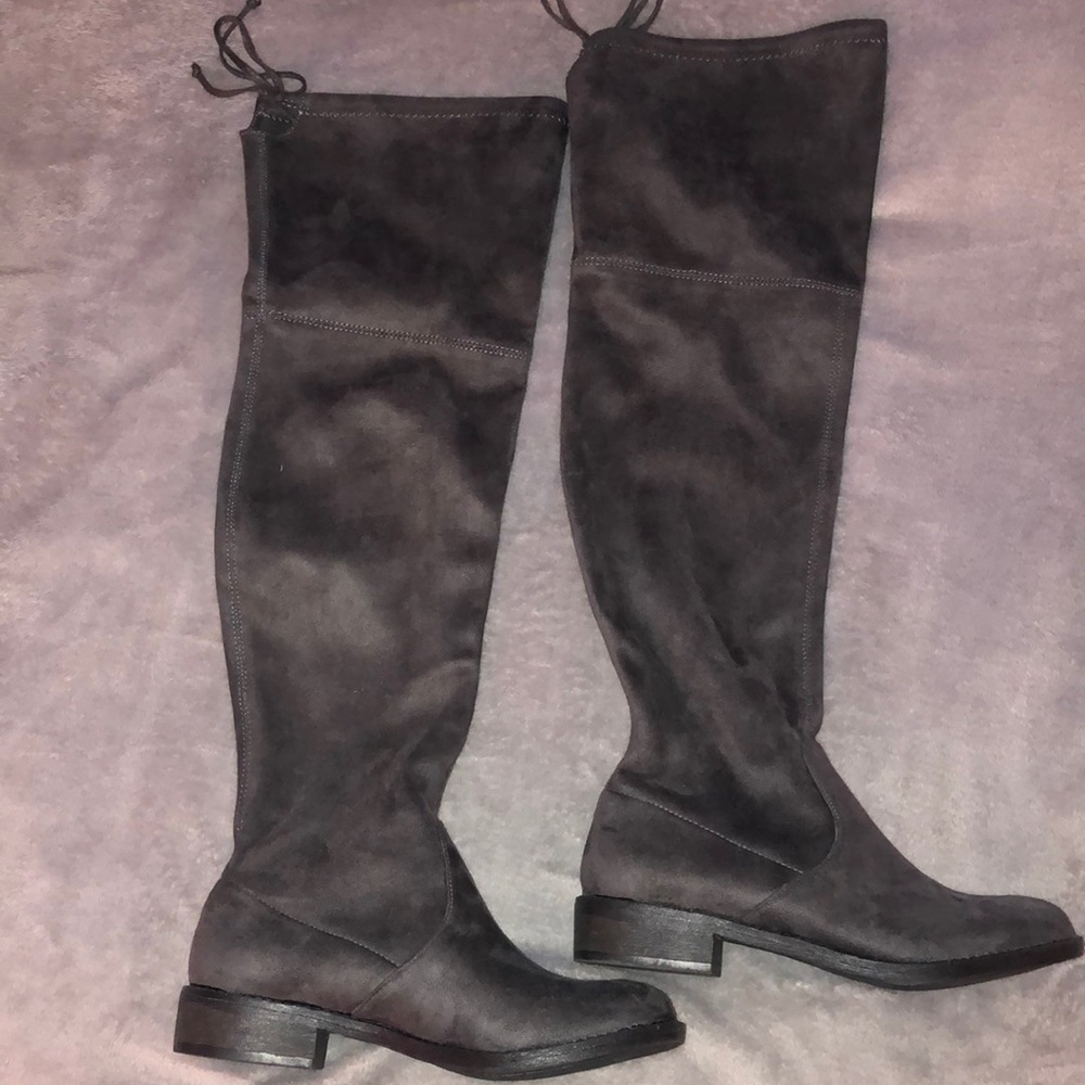 *Brand New Never Worn* Over the knee boots Size 8